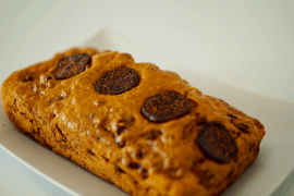 BOLO CAKE FIGO QUEIJO DE CABRA